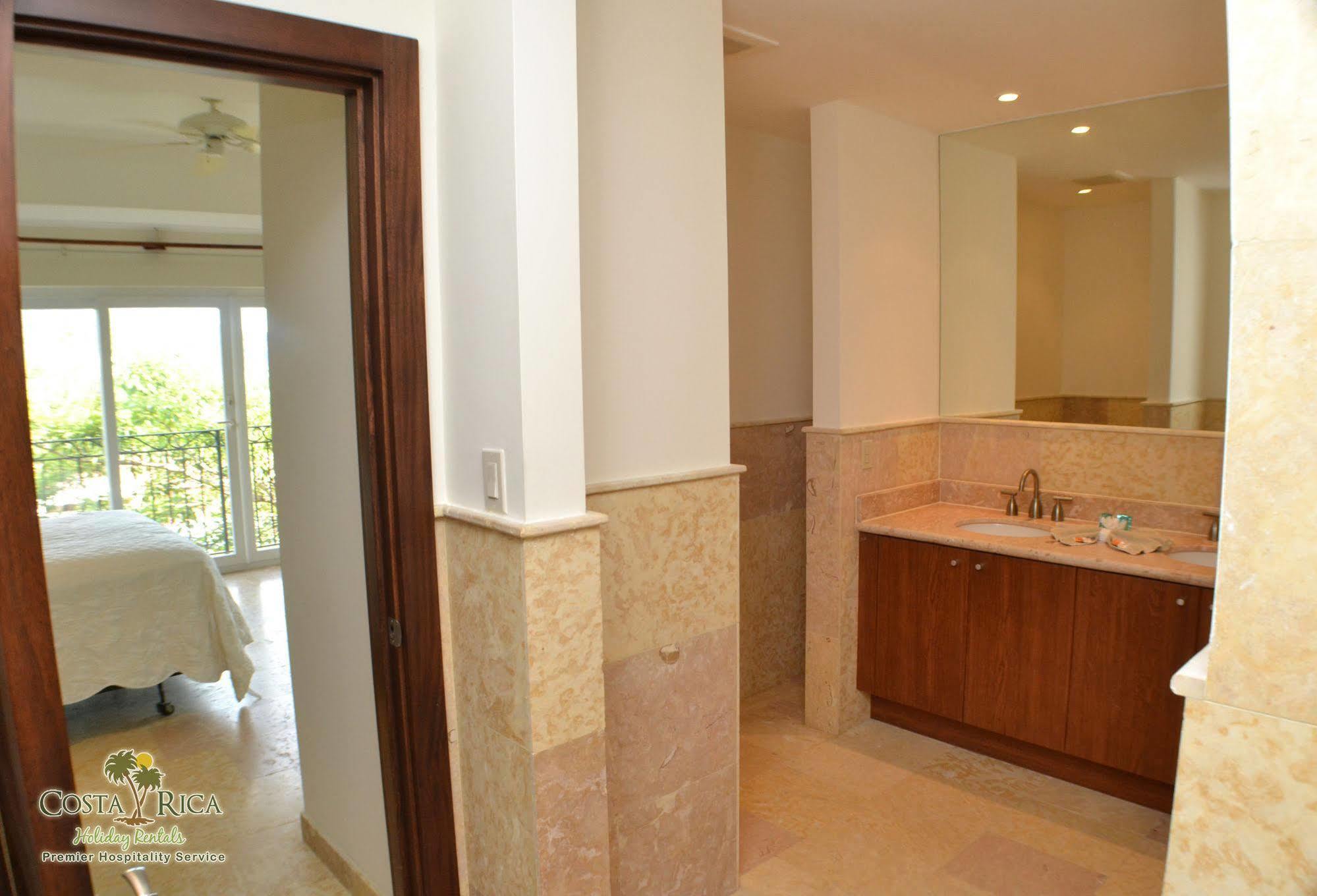 Acqua Residences Jaco Bagian luar foto