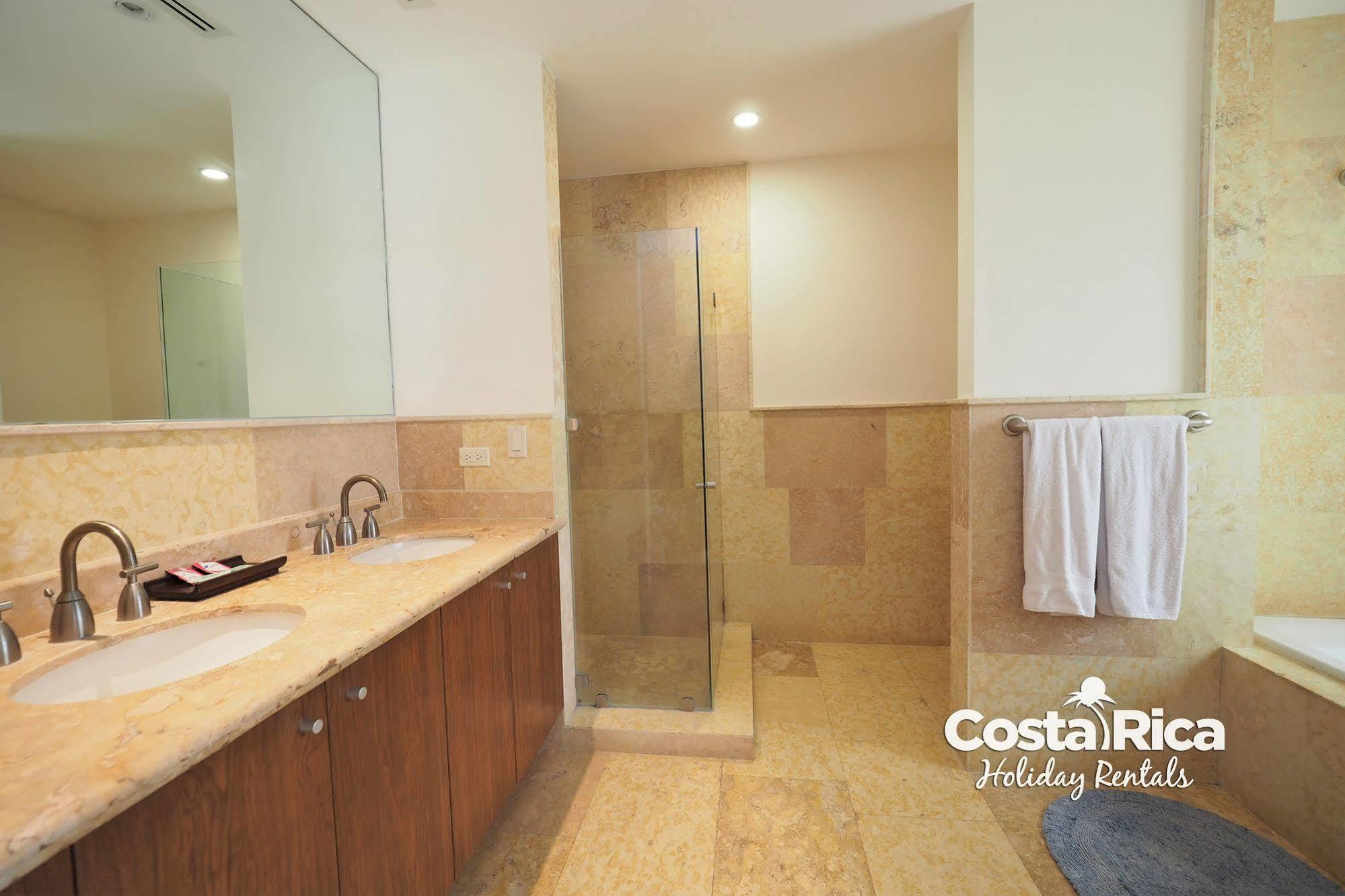 Acqua Residences Jaco Bagian luar foto