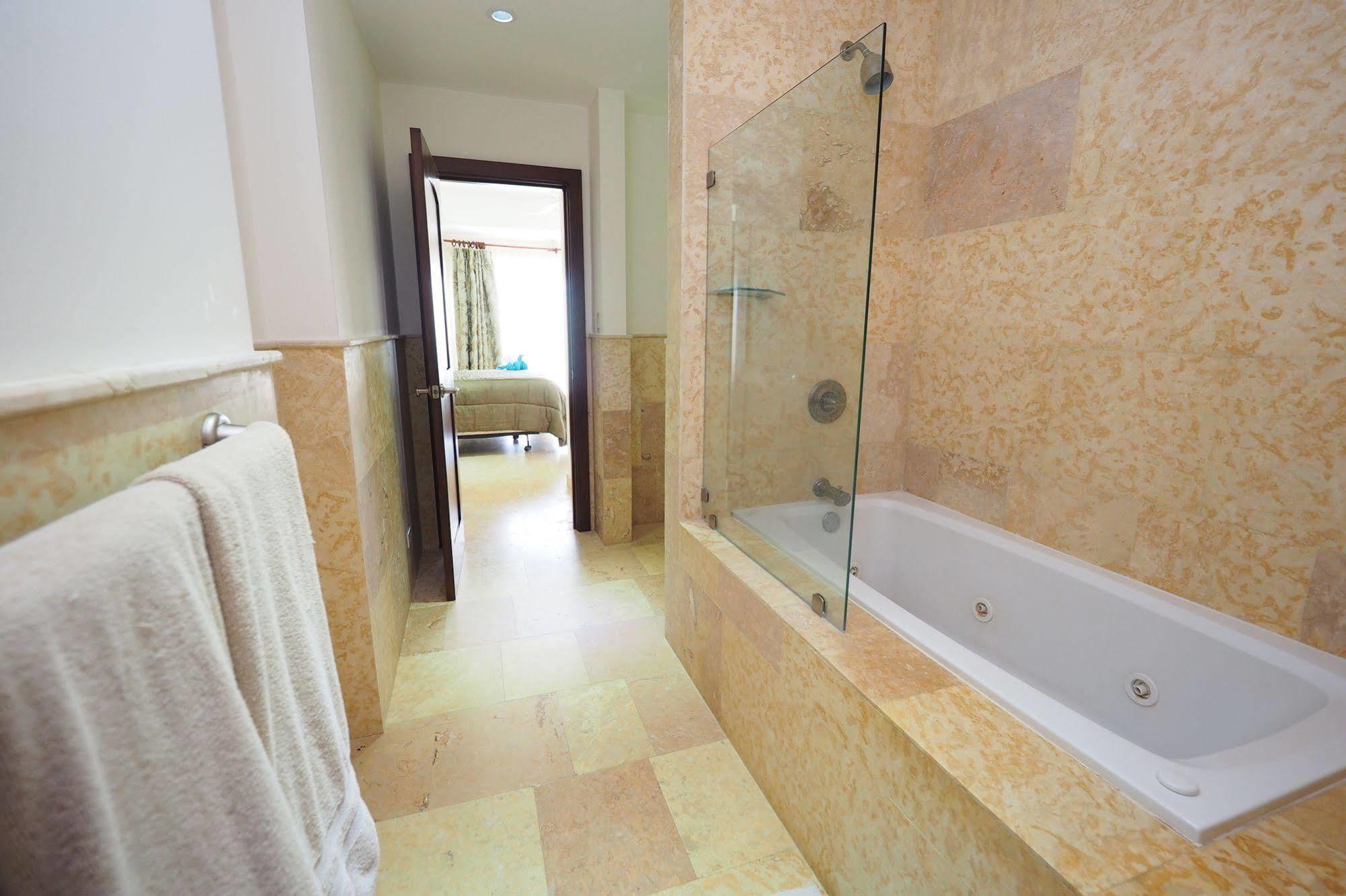 Acqua Residences Jaco Bagian luar foto
